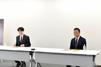 左から市川團子、市川猿之助。