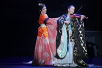 J-CULTURE FEST presents 井筒装束シリーズ 詩楽劇「八雲立つ」より。（撮影：宮川久）