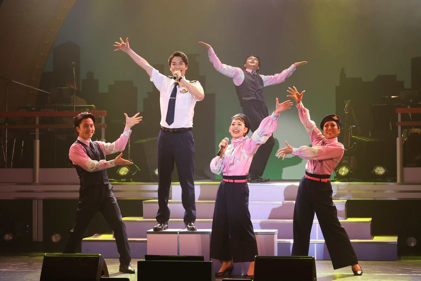 海宝直人コンサート「ATTENTION PLEASE!」より。（写真提供：東宝演劇部）