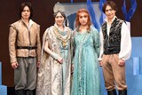 左から宇野結也、紫吹淳、中村米吉、小澤亮太。
