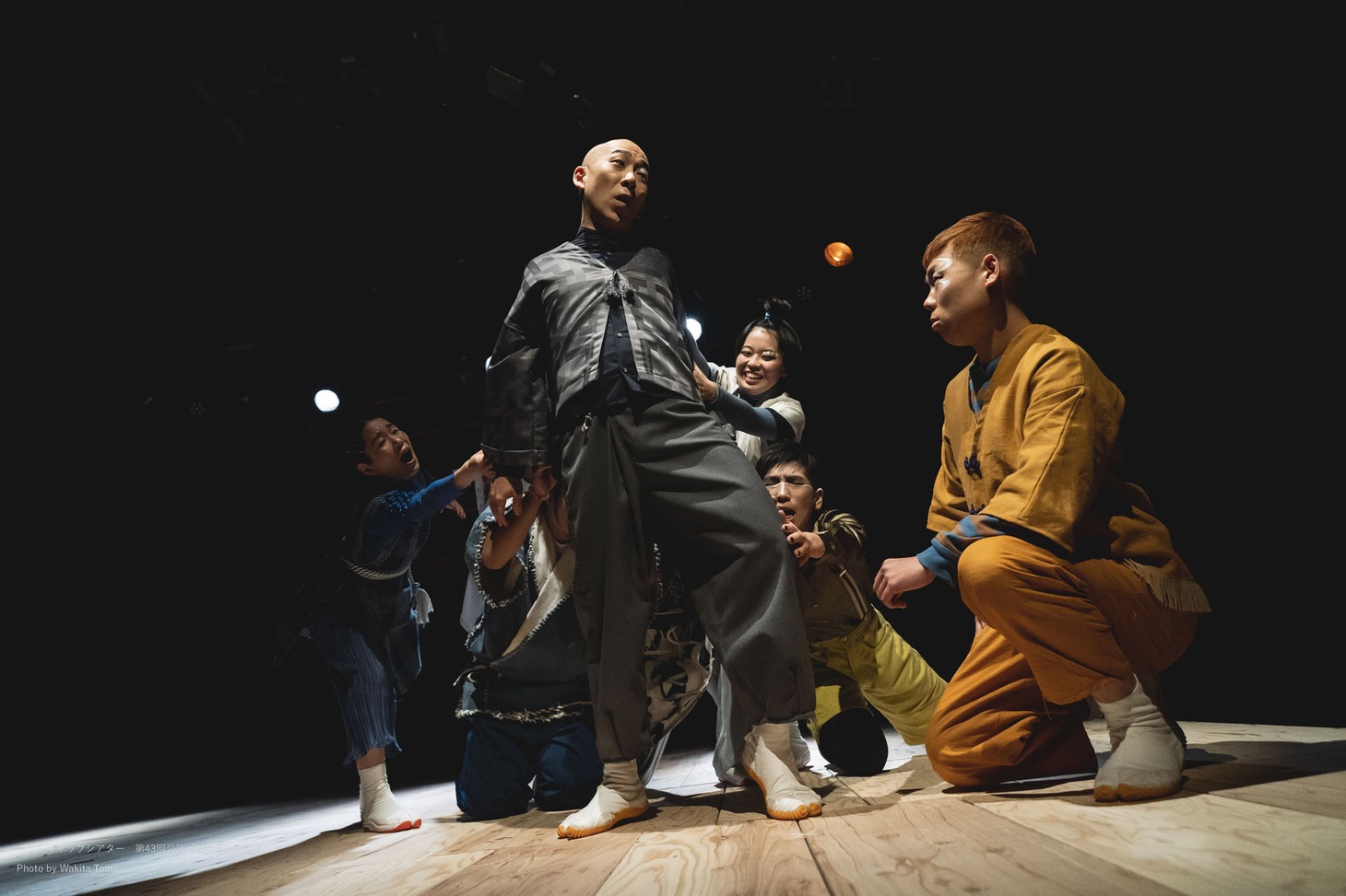 ニットキャップシアター 第43回公演「補陀落渡海記」より。
