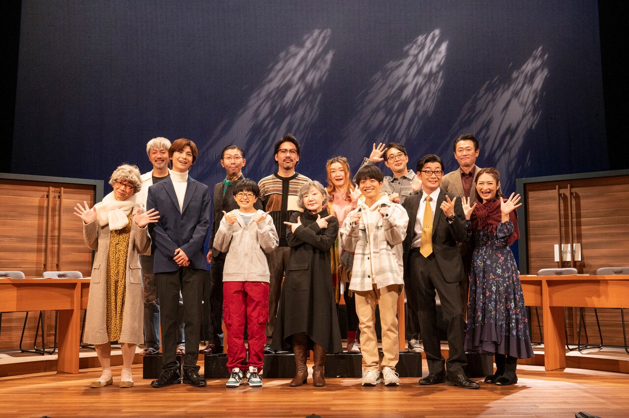 大阪人の陪審員たちが丁々発止、今江大地ら出演の「12人のおかしな大阪人2023」スタート