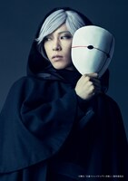 香取直登扮するナサニエル・H。