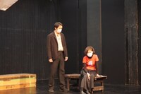 日本の演劇人を育てるプロジェクト 文化庁海外研修の成果公演「黒い湖のほとりで」稽古場の様子。（撮影：賀澤礼子）