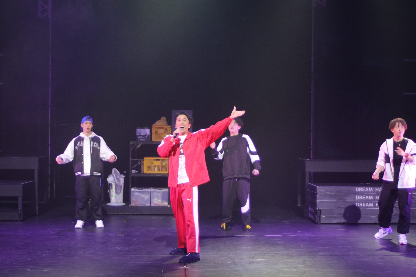 30-DELUX×KoRocK「スペースウォーズ2023 feat. BOYS AND MEN」より。