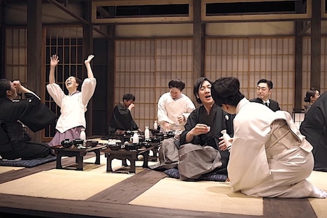 青年団「日本文学盛衰史」より。(c) T.Aoki