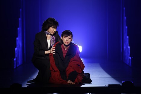 日中合作 音楽劇「李香蘭-花と華-」日中国交正常化50周年・日中平和友好条約45周年記念公演より。