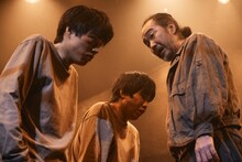 TAAC「GOOD BOYS」より。（撮影：堀川高志）