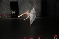 Noism Company Niigata 2023 冬・新作公演「Der Wanderer―さすらい人」より。（撮影：篠山紀信）