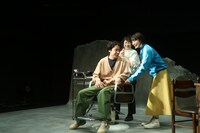 ほろびて「あでな／／いある」より。（撮影：渡邊綾人）