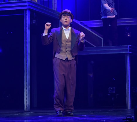 LEGEND STAGE PRODUCE「ダッドシューズ」より。