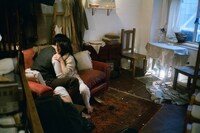 「ここではない、どこかを夢見る女たち」より。（撮影：高野友靖）