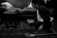 「ここではない、どこかを夢見る女たち」より。（撮影：高野友靖）