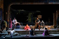 木ノ下歌舞伎「桜姫東文章（さくらひめあずまぶんしょう）」より。（撮影：前澤秀登）