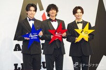 左から高野洸、黒羽麻璃央、岡宮来夢。