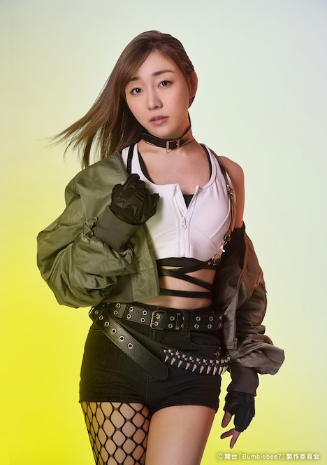 出雲役の須田亜香里。