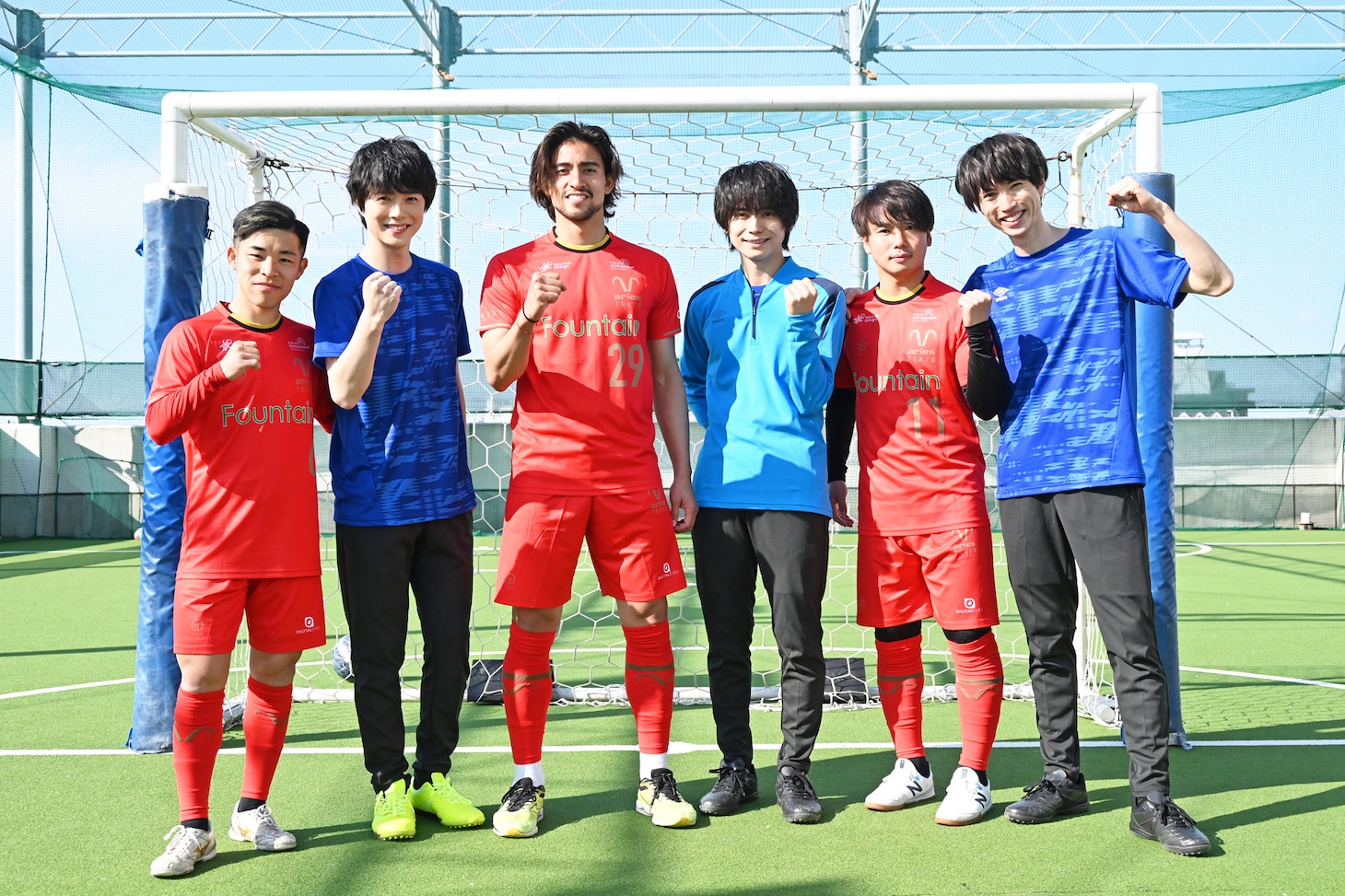左から神田凜星、佐藤信長、松岡ジョナタン、竹中凌平、色摩雄貴、佐伯亮。