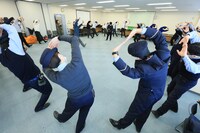 SRダンスムービー「出発！ココロおどるミライへ」制作の様子。（撮影：宮川舞子）