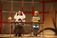 Mrs.fictions presents「15 Minutes Made in本多劇場」、Mrs.fictions「上手（かみて）も下手（しもて）もないけれど」より。（撮影：赤坂久美）