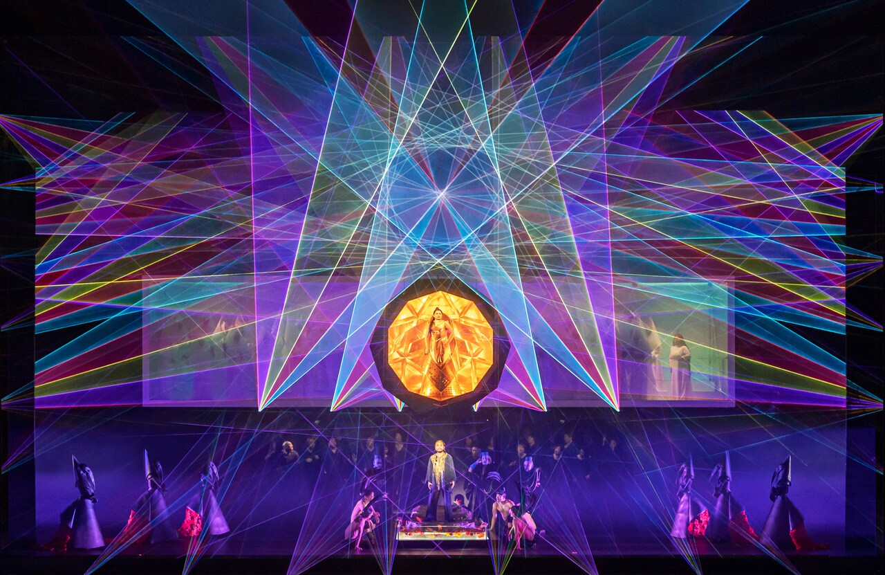 ぜひその目で確かめて、チームラボが空間演出を手がけたオペラ「トゥーランドット」開幕