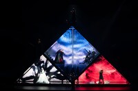 東京二期会オペラ劇場 プッチーニ「トゥーランドット」新制作より。（写真提供：公益財団法人東京二期会 / 撮影：寺司正彦）