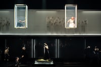 東京二期会オペラ劇場 プッチーニ「トゥーランドット」新制作より。（写真提供：公益財団法人東京二期会 / 撮影：寺司正彦）