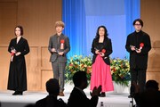 第30回読売演劇大賞贈賞式の様子。
