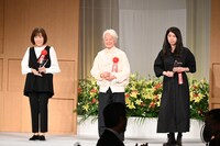 第30回読売演劇大賞贈賞式の様子。