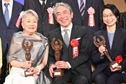 第30回読売演劇大賞贈賞式の様子。