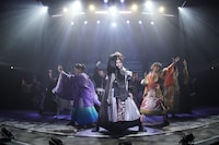 ブルーシャトルプロデュース「織田信長」より。（撮影：堀川高志）