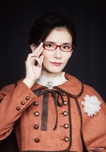 汐月しゅう扮する四ツ印マリア。