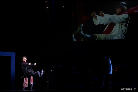 市村正親ひとり芝居「市村座」より。（撮影：渡部孝弘）