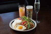 PHUKET ORIENTALのガパオセット。