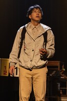 「Slip Skid」より。