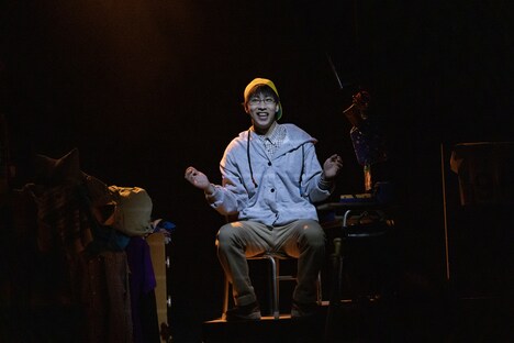 「Slip Skid」より。