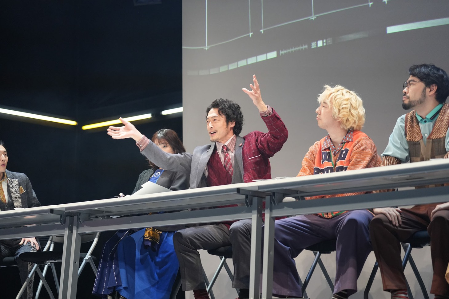 舞台「背信者」より。