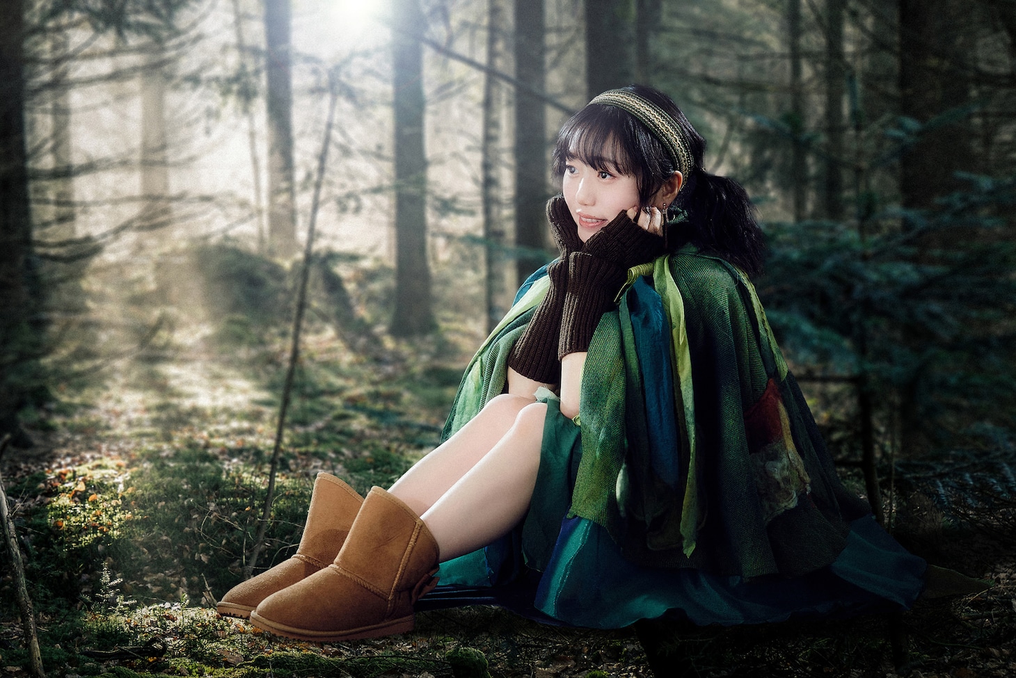藤野あさひ扮するミヤコ。