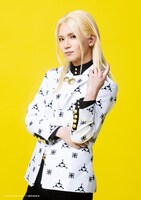 丸山和志扮するテラ。