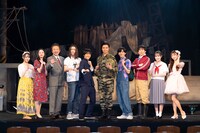 「七人のおたく cult seven THE STAGE」の出演者。（撮影：曳野若菜）