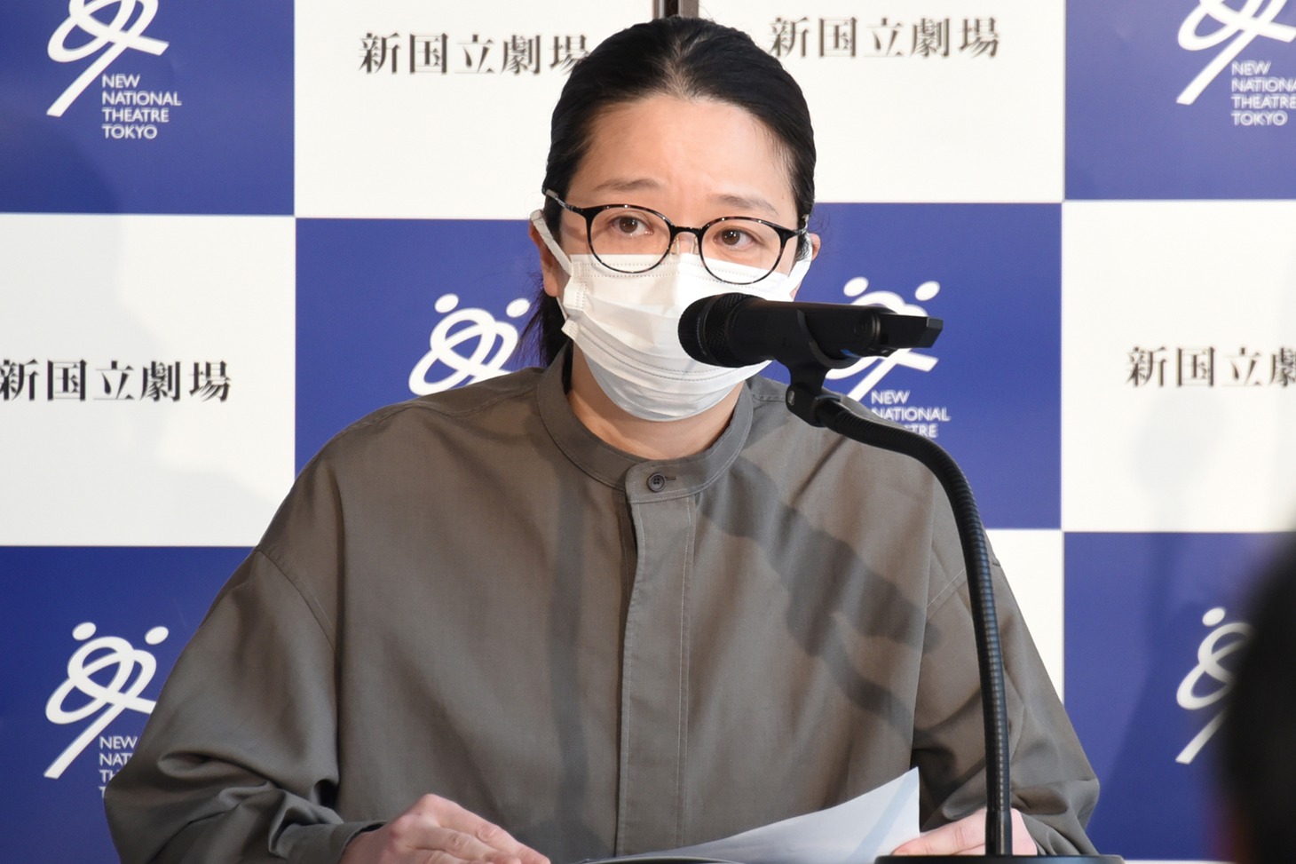 小川絵梨子