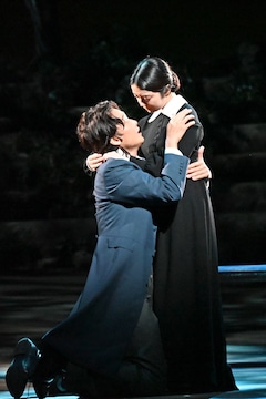 ジェーン・エア」上白石萌音が屋比久知奈に感謝「共に稽古したことは 
