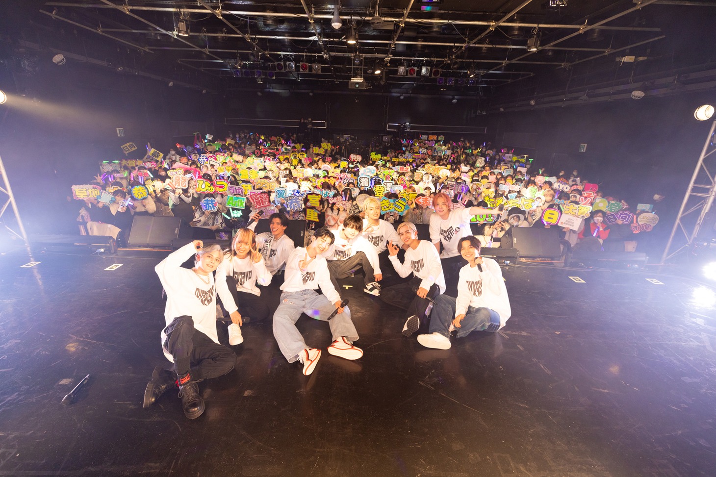 2022年12月9日に東京・新宿BLAZEで開催された「円神 ONEMAN LIVE 2022“O”ver」の様子。