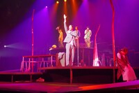 PARCO劇場開場50周年記念シリーズ ミュージカル「おとこたち」より。（撮影：御堂義乘）