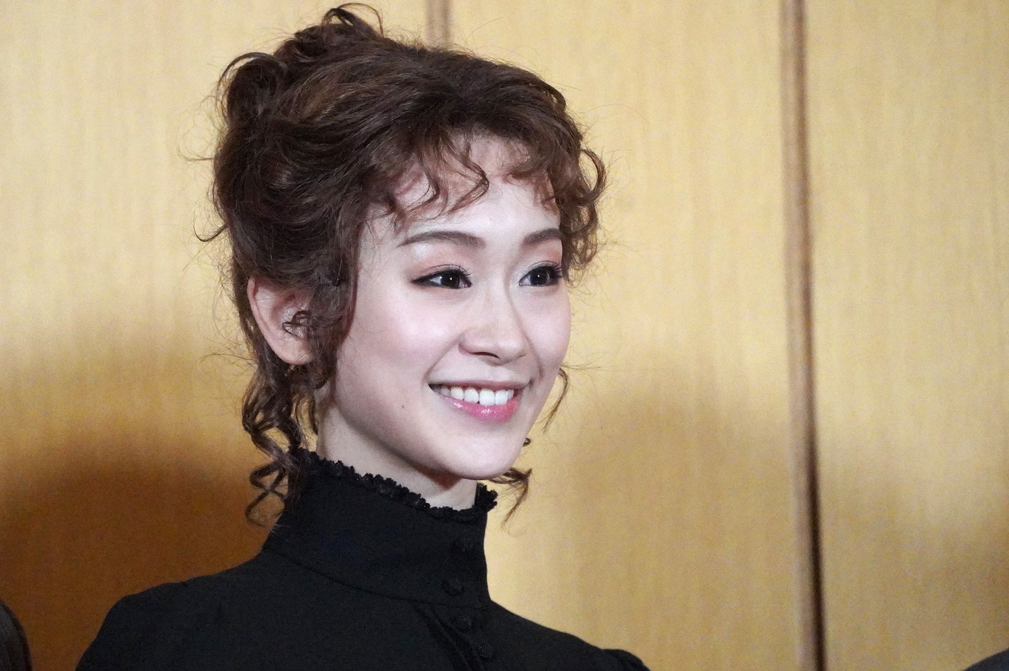 愛希れいか