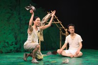 文学座 3月アトリエの会「挿話（エピソオド）～A Tropical Fantasy～」より。（撮影：宮川舞子）