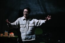 鳥公園#16「ヨブ呼んでるよ -Hey God, Job’s calling you!-」より。（撮影：金子愛帆）