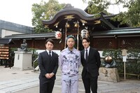 左から中村鷹之資、市川猿之助、尾上右近。