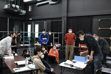 兵庫県立ピッコロ劇団オフシアターVol.39「バックネット委員会」稽古の様子。