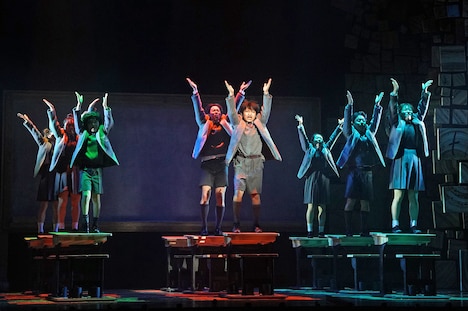 ミュージカル「マチルダ」フォトコールより。