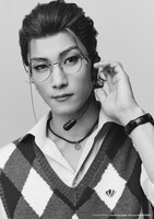 里中将道扮する躑躅森盧笙。